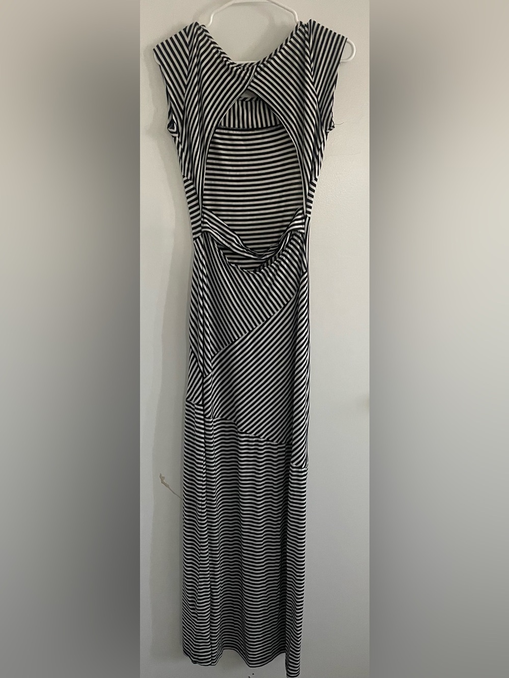 Black and White Striped Women’s Tiered Maxi Dress size Small - Picture 5 of 5